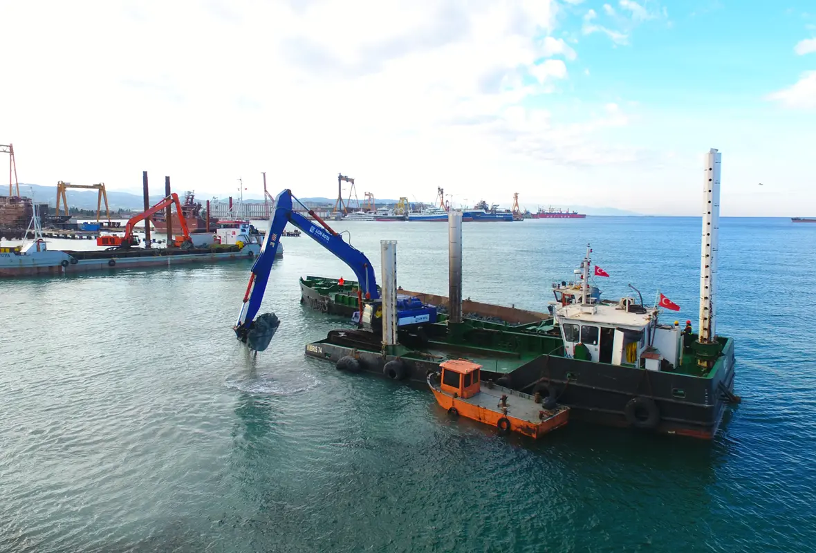 ALTINOVA TERSANESİ DENİZ DİBİ TARAMA PROJESİ-4.webp