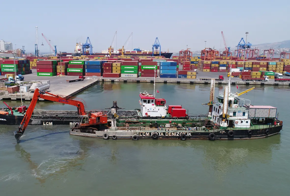 TCDD İZMİR ALSANCAK LİMANI DENİZ DİBİ TARAMA PROJESİ-1.webp